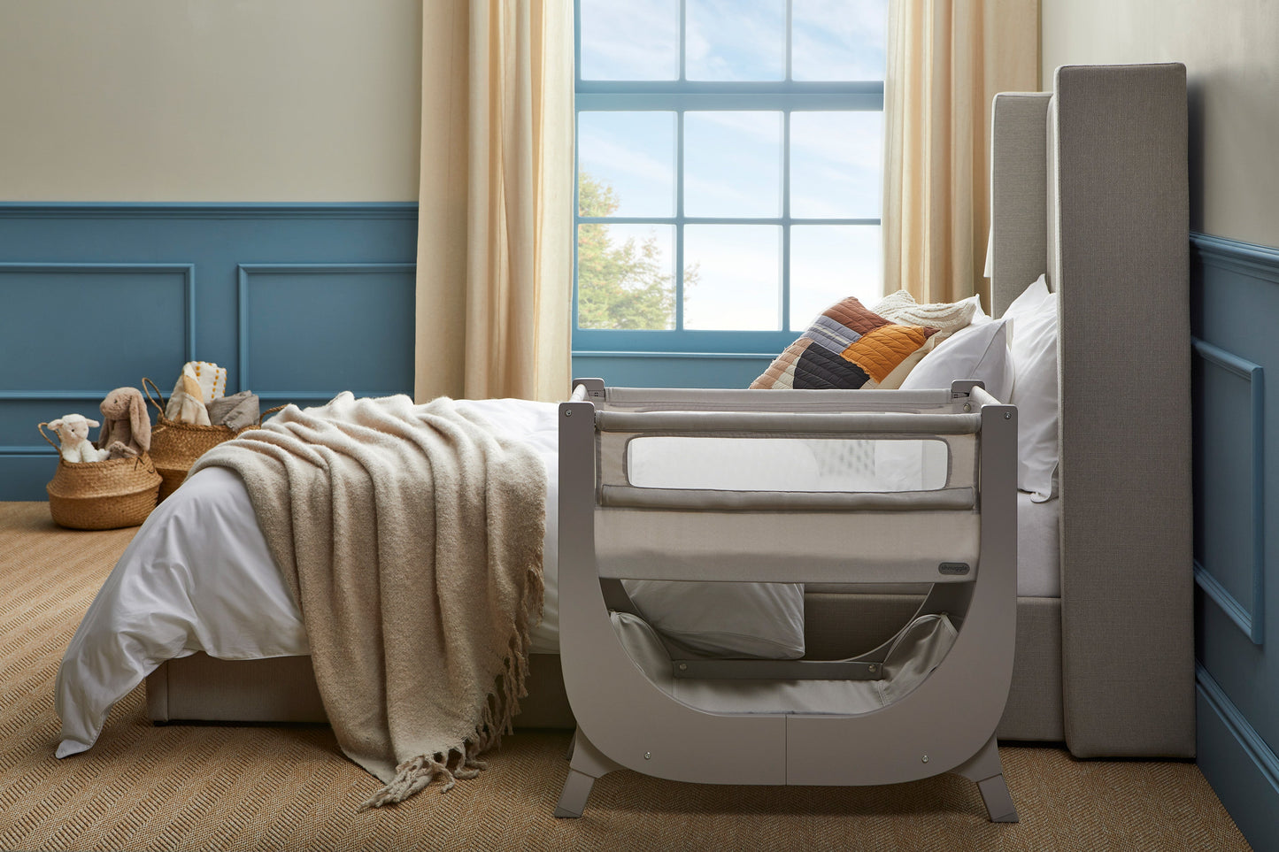 Shnuggle Air Lite Bedside Crib | Height Adjustable Baby Bed with Mattress + 1 Waterproof + 2 White Sheets
