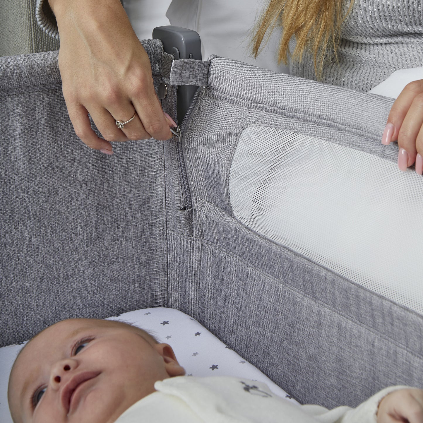 Shnuggle Air Lite Bedside Crib | Height Adjustable Baby Bed with Mattress + 1 Waterproof + 2 White Sheets